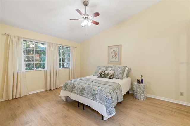 5113 SW 9TH LANE, Gainesville, FL 32607