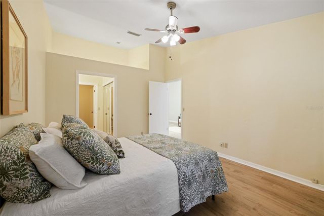 5113 SW 9TH LANE, Gainesville, FL 32607
