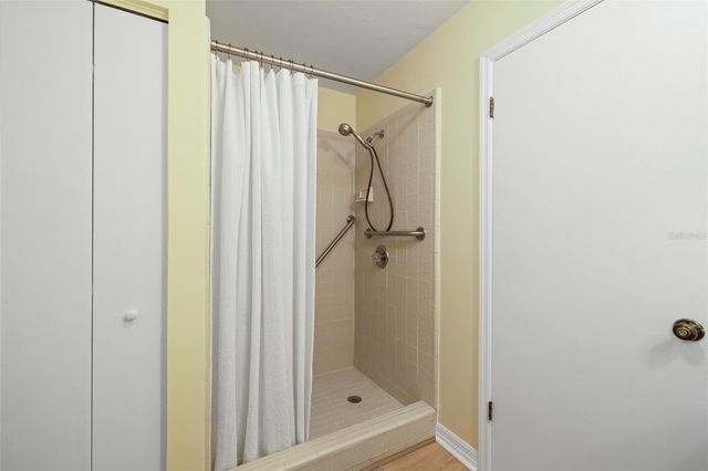 5113 SW 9TH LANE, Gainesville, FL 32607