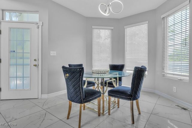 7310 Lamson Road, Oakwood Village, OH 44146