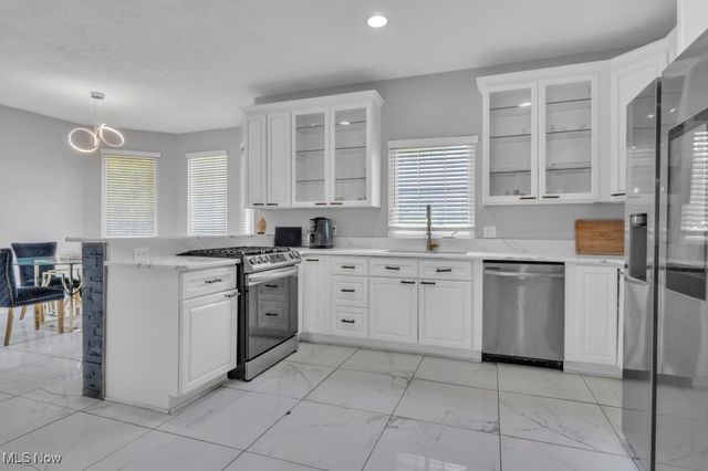 7310 Lamson Road, Oakwood Village, OH 44146