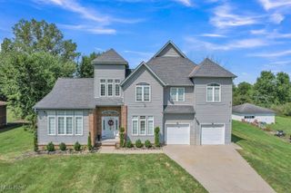 7310 Lamson Road, Oakwood Village, OH 44146