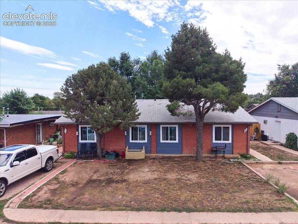 377-379 Fairway NA, Colorado Springs, CO 80906 — exterior