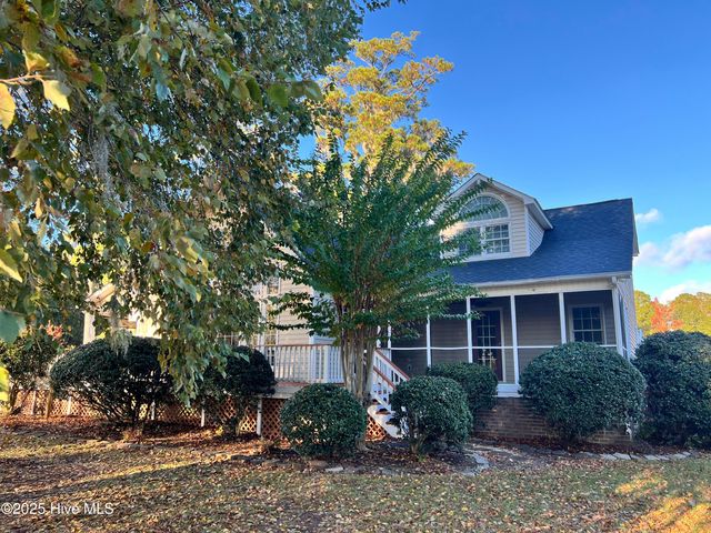 100 Goose Creek Drive, Washington, NC 27889