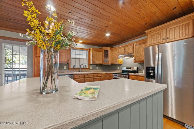 100 Goose Creek Drive, Washington, NC 27889