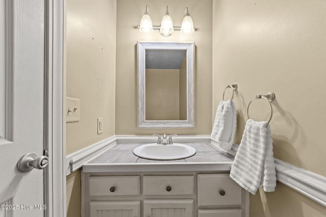 100 Goose Creek Drive, Washington, NC 27889