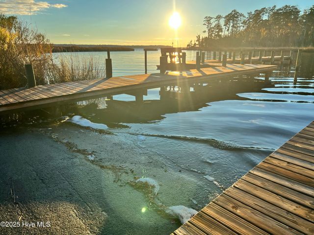 100 Goose Creek Drive, Washington, NC 27889