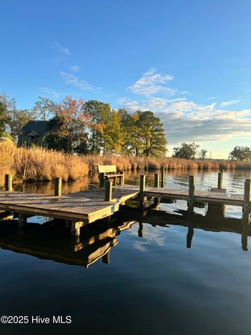 100 Goose Creek Drive, Washington, NC 27889