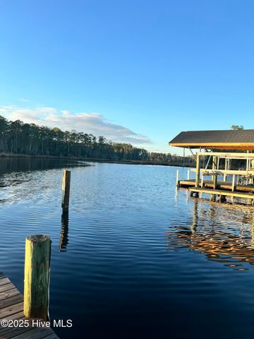 100 Goose Creek Drive, Washington, NC 27889