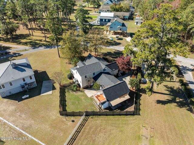 100 Goose Creek Drive, Washington, NC 27889