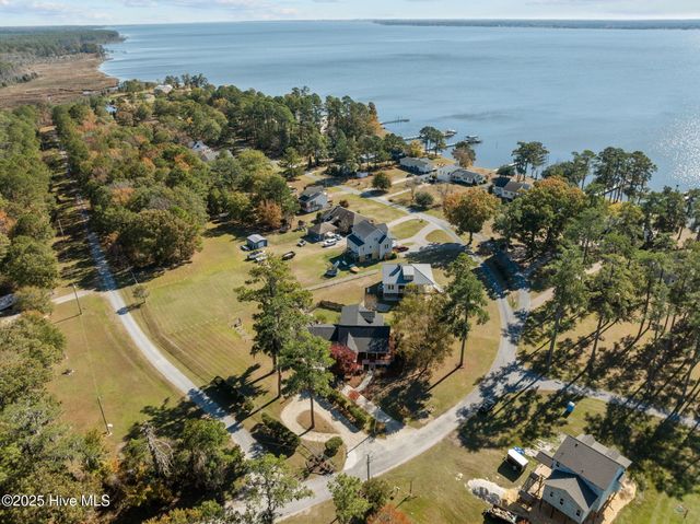 100 Goose Creek Drive, Washington, NC 27889