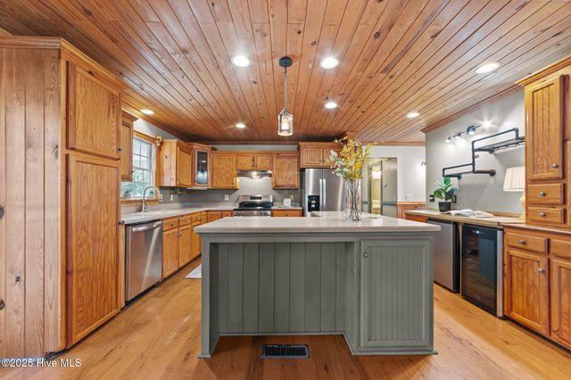 100 Goose Creek Drive, Washington, NC 27889