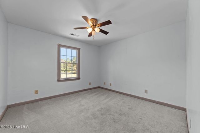 100 Goose Creek Drive, Washington, NC 27889