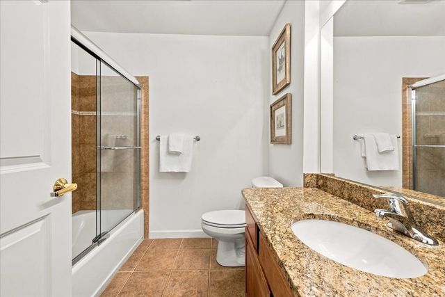 989 East St 303, Dedham, MA 02026