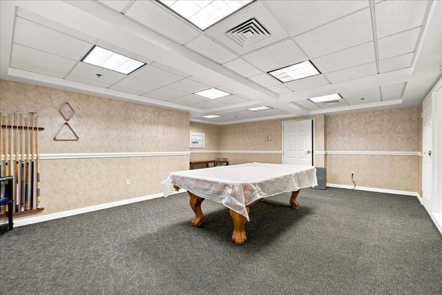 989 East St 303, Dedham, MA 02026