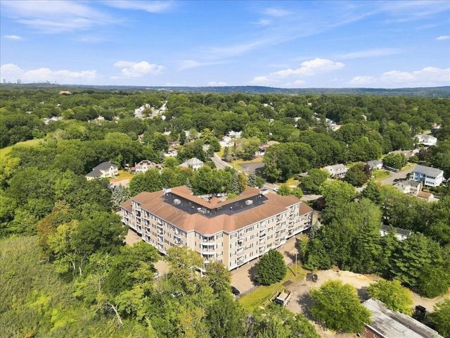 989 East St 303, Dedham, MA 02026