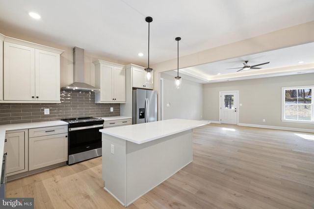 8014 SHERBEYN RD, Bealeton, VA 22712