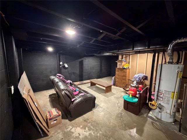 1120 Hazel Street, Pella, IA 50219