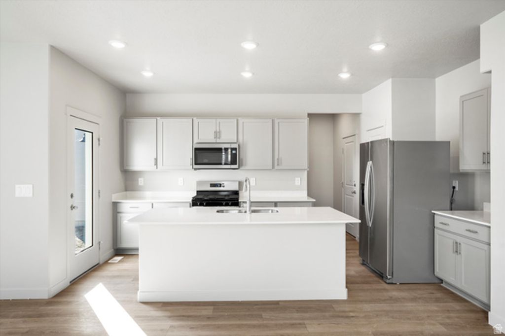Image 13 of property listing at 3424 N BROWNING ST #1513, Eagle Mountain, UT 84005