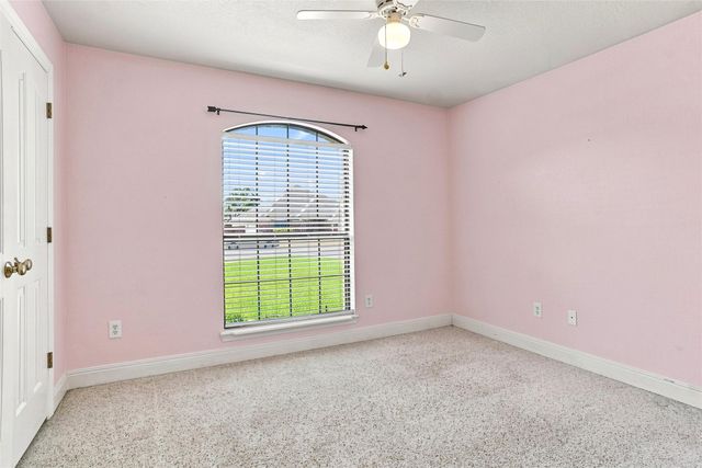 2105 Fair Oaks Drive, Bridgeport, TX 76426
