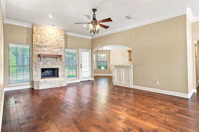 2105 Fair Oaks Drive, Bridgeport, TX 76426