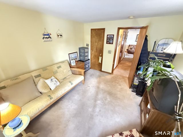 166 Old Brookfield Road 20B2, Danbury, CT 06811