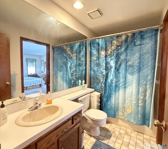 166 Old Brookfield Road 20B2, Danbury, CT 06811