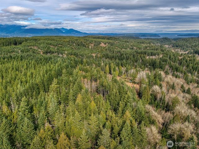 2 Larson Lane NW, Seabeck, WA 98380