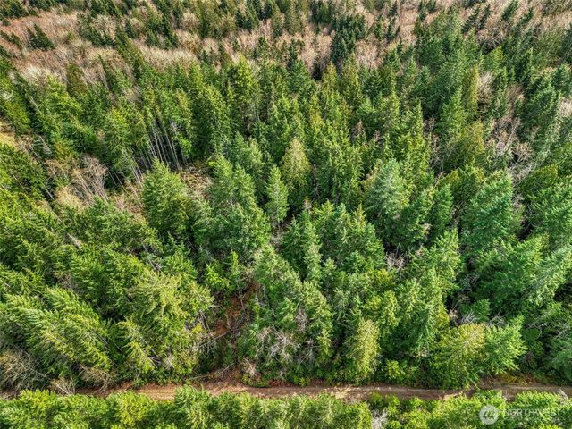 2 Larson Lane NW, Seabeck, WA 98380