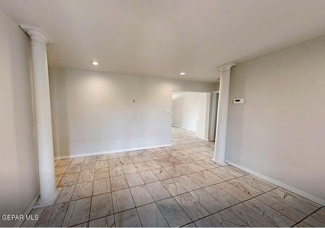 1005 Singing Hills Drive, El Paso, TX 79912