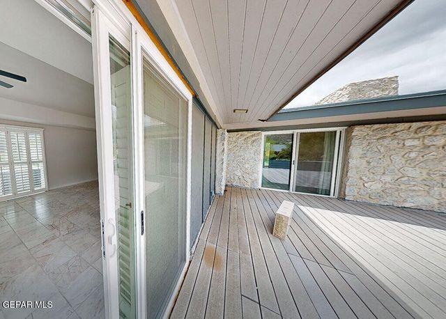 1005 Singing Hills Drive, El Paso, TX 79912