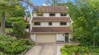 3325 Proctor Lane, Oakland, MI 48363