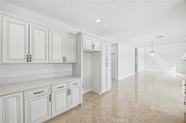 6703 Olive, San Bernardino, CA 92407