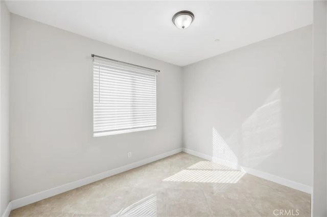 6703 Olive, San Bernardino, CA 92407