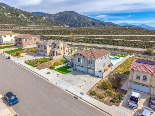 6703 Olive, San Bernardino, CA 92407