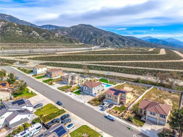 6703 Olive, San Bernardino, CA 92407