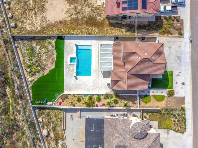 6703 Olive, San Bernardino, CA 92407