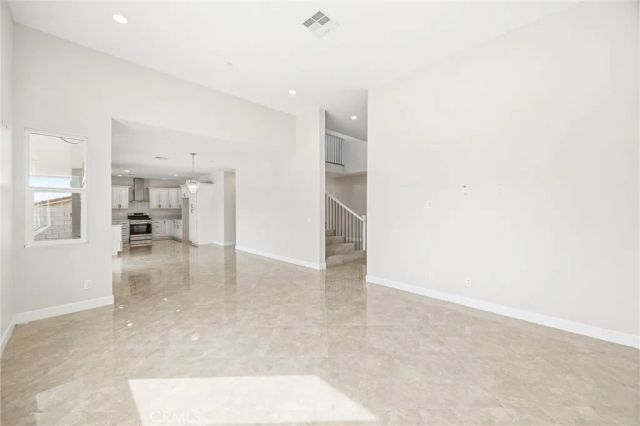 6703 Olive, San Bernardino, CA 92407