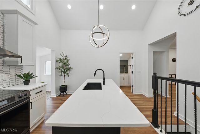 3293 W 23rd Place, Cleveland, OH 44109