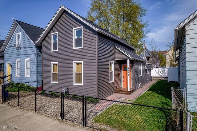 3293 W 23rd Place, Cleveland, OH 44109