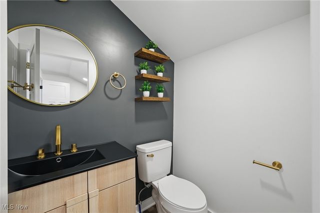 3293 W 23rd Place, Cleveland, OH 44109