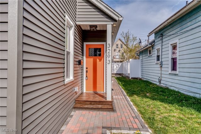 3293 W 23rd Place, Cleveland, OH 44109