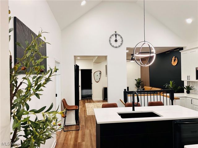 3293 W 23rd Place, Cleveland, OH 44109