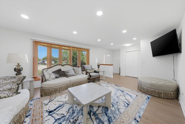 14433 Mallard Drive, Homer Glen, IL 60491
