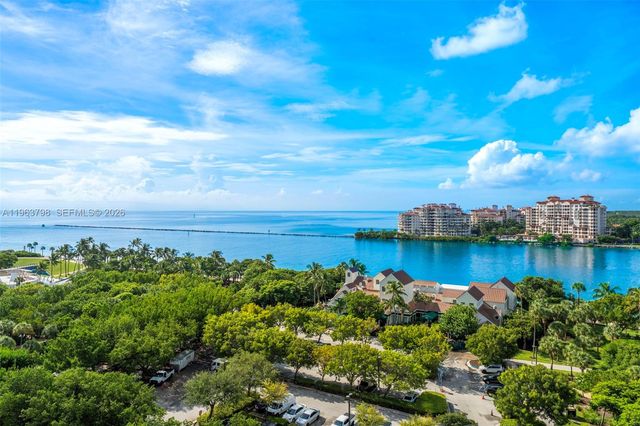 400 S Pointe Dr 1104, Miami Beach, FL 33139