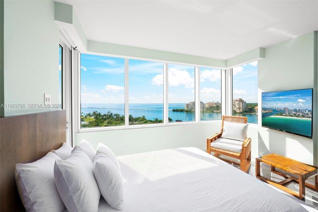 400 S Pointe Dr 1104, Miami Beach, FL 33139