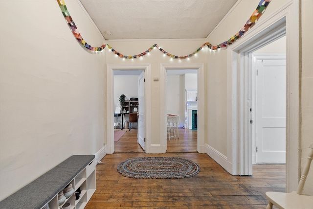 16 Glenville Ave 1, Boston, MA 02134