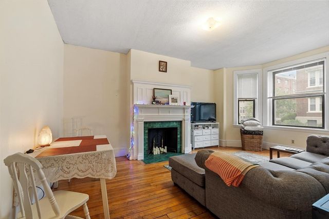 16 Glenville Ave 1, Boston, MA 02134