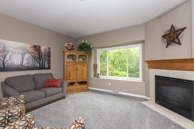 14355 W Lenox DRIVE, New Berlin, WI 53151