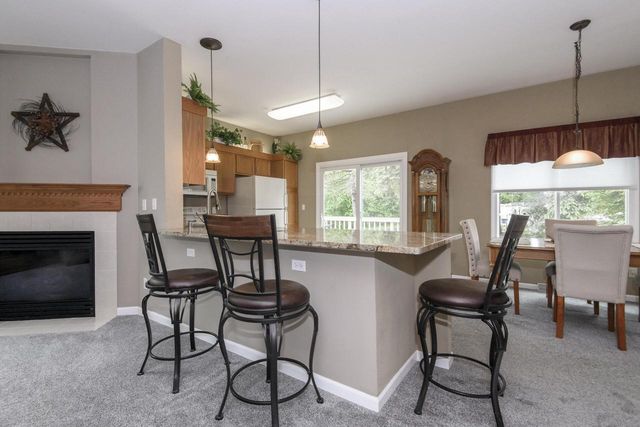 14355 W Lenox DRIVE, New Berlin, WI 53151